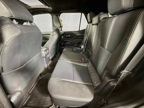 Certified 2026 Toyota 4Runner Limited AWD/4WD image 24