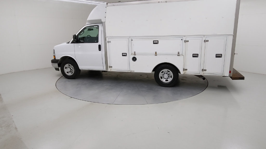 Used 2019 Chevrolet Express 3500 w/ Power Convenience Package RWD image 22
