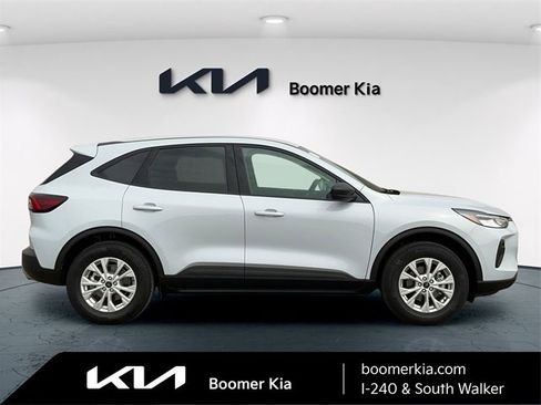 Used 2025 Ford Escape Active w/ Tech Pack #1 image 4