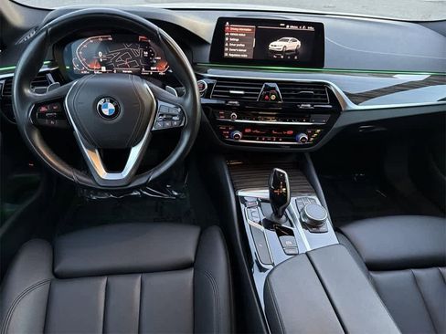 Used 2020 BMW 530i image 12
