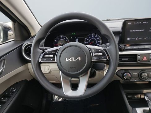 Used 2023 Kia Forte LXS image 12