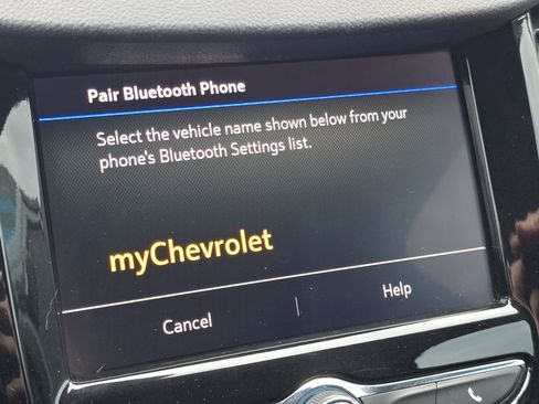 Used 2022 Chevrolet Trax LS w/ Tint and Cruise Package image 4