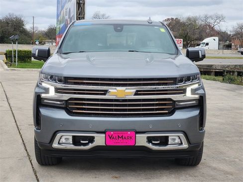 Certified 2022 Chevrolet Silverado 1500 High Country w/ Technology Package image 2
