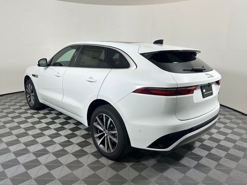 Used 2026 Jaguar F-PACE R-Dynamic S AWD/4WD image 3