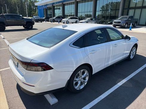 Used 2023 Honda Accord LX image 5