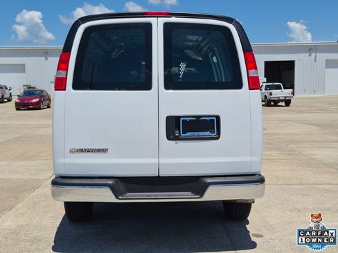 Certified 2024 Chevrolet Express 2500 w/ Driver Convenience Package RWD image 6