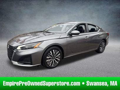 Used 2023 Nissan Altima 2.5 SV