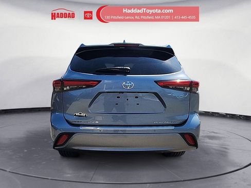 Used 2022 Toyota Highlander Platinum AWD/4WD image 4