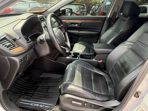 Used 2018 Honda CR-V Touring image 10
