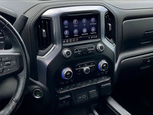 Used 2019 GMC Sierra 1500 SLT RWD image 9