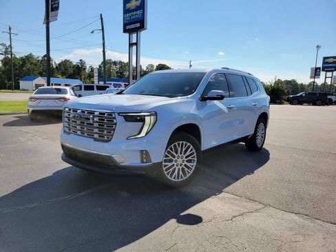 Used 2026 GMC Acadia Denali w/ Super Cruise Package FWD image 1