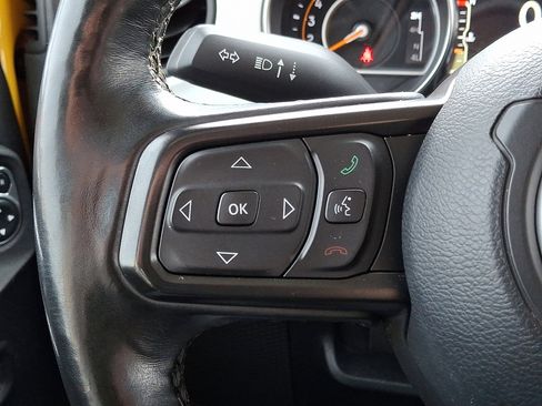 Used 2021 Jeep Wrangler Unlimited Islander image 23