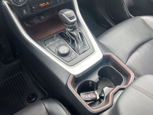 Used 2021 Toyota RAV4 Limited w/ Limited Grade Weather Package image 29