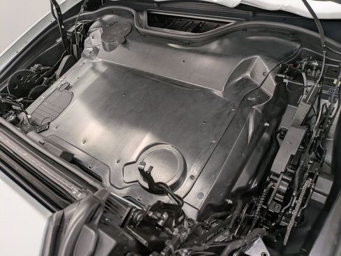 Used 2024 Chevrolet Corvette Stingray Convertible w/ Z51 Performance Package RWD image 29