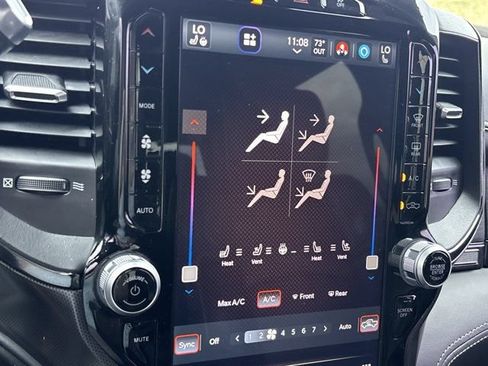 Used 2024 RAM 2500 Limited AWD/4WD image 37
