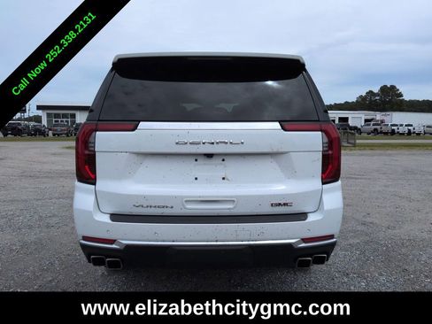 Used 2025 GMC Yukon XL Denali AWD/4WD image 4