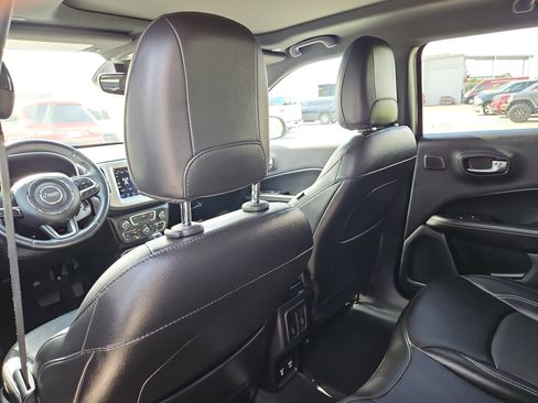 Used 2021 Jeep Compass Latitude w/ Sun and Sound Group image 11