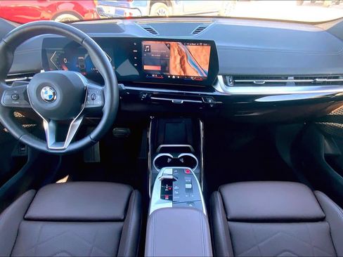 Used 2025 BMW X2 xDrive28i image 15