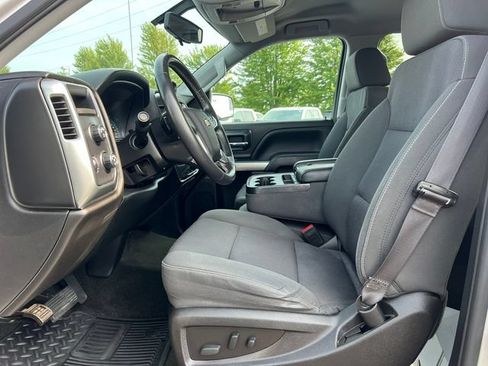 Used 2017 Chevrolet Silverado 1500 LT w/ All Star Edition AWD/4WD image 4