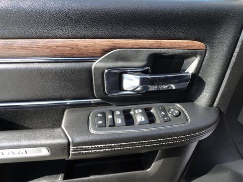 Used 2017 RAM 2500 Laramie w/ Snow Chief Group image 10