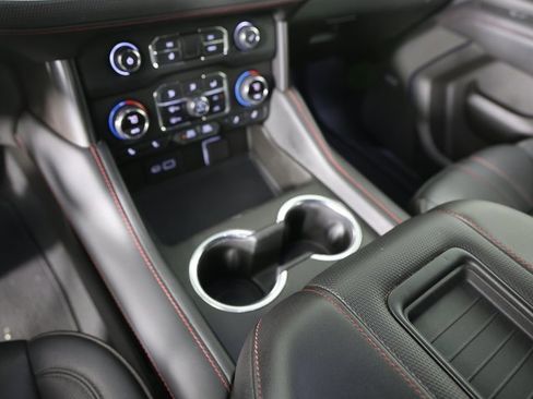 Used 2022 Chevrolet Tahoe Z71 w/ Luxury Package image 21