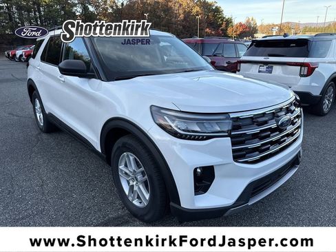 New 2026 Ford Explorer Active w/ Active Comfort Package RWD image 1