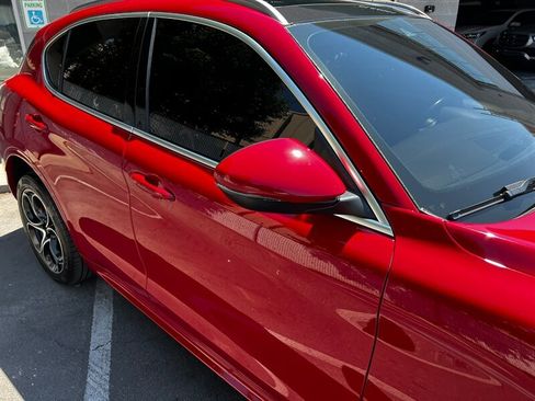 Used 2020 Alfa Romeo Stelvio Ti w/ Active Blind Spot Package AWD/4WD image 9