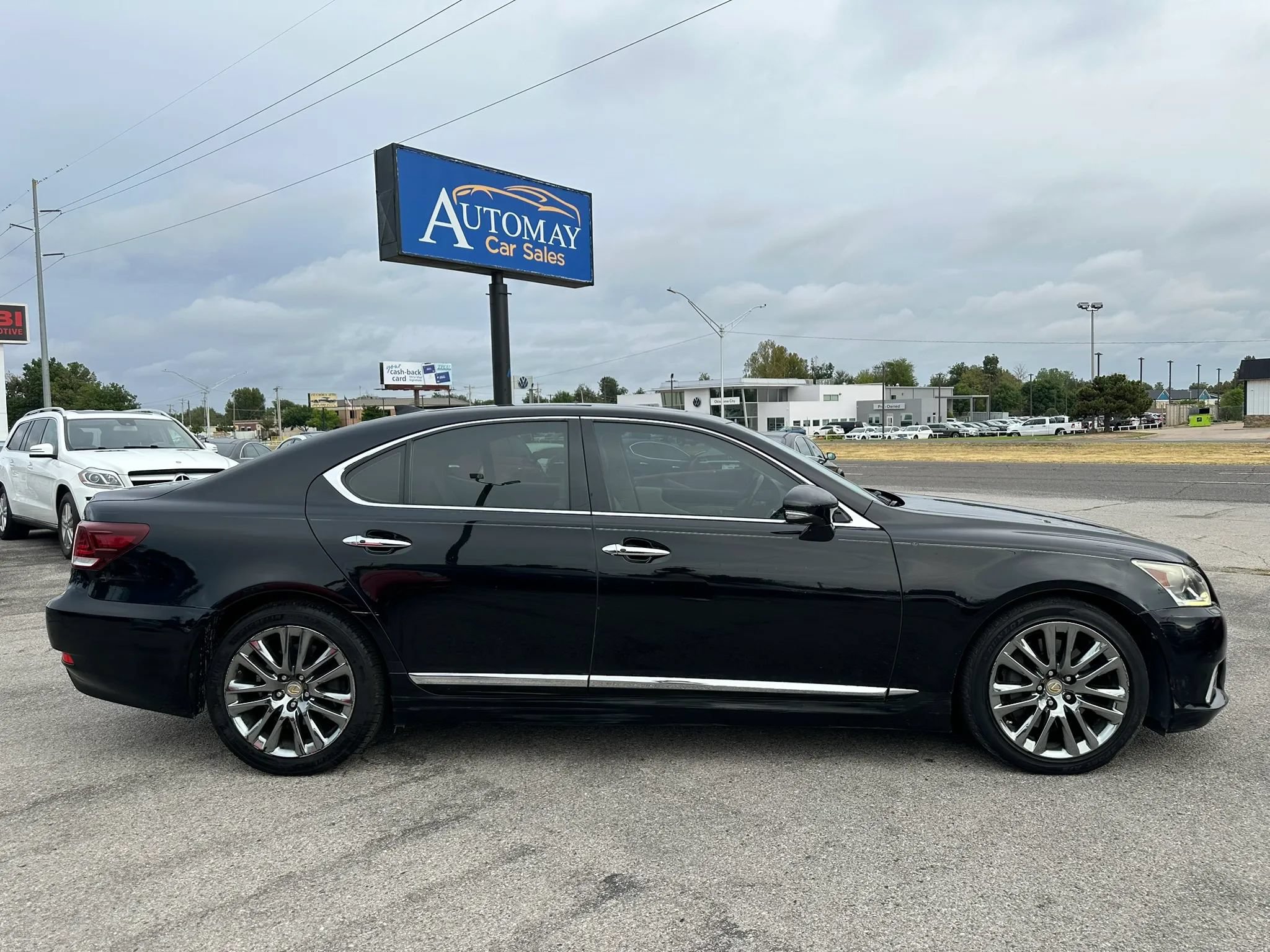Used 2014 Lexus LS 460 AWD w/ Comfort Package image 32