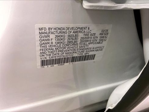 Used 2025 Acura MDX SH-AWD image 37