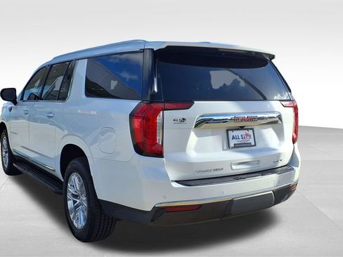 Used 2021 GMC Yukon XL SLT image 6
