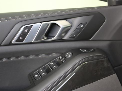 New 2026 BMW X5 xDrive50e image 22