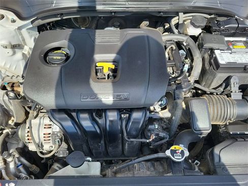 Used 2023 Kia Forte LXS image 17