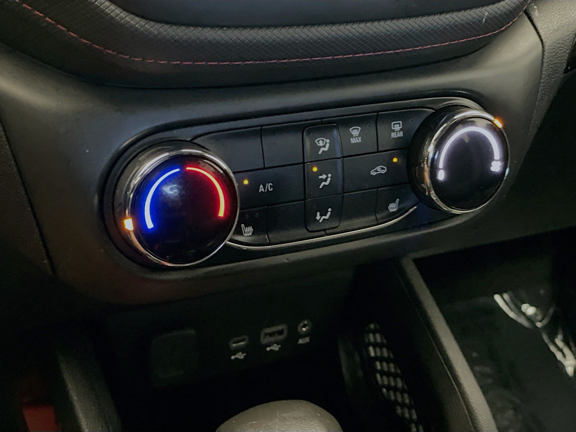 Used 2023 Chevrolet TrailBlazer RS FWD image 11