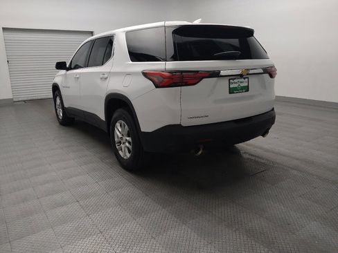 Used 2022 Chevrolet Traverse LS FWD image 5