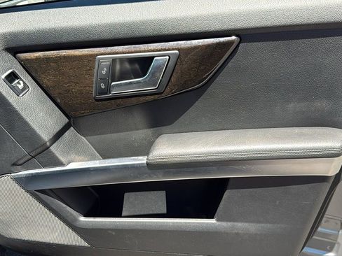 Used 2015 Mercedes-Benz GLK 350 4MATIC image 15