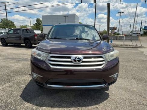 Used 2012 Toyota Highlander 4WD w/ Tech Pkg image 3