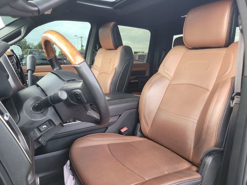 Used 2022 RAM 3500 Limited AWD/4WD image 21