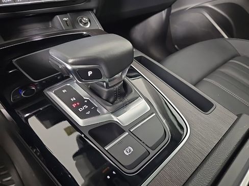 Used 2021 Audi Q5 2.0T Premium image 21