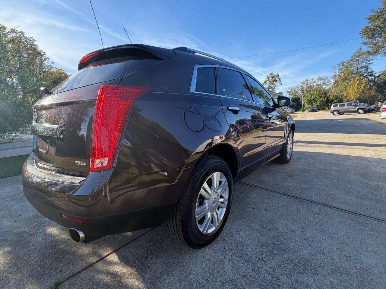 Used 2015 Cadillac SRX Luxury w/ Driver Awareness Package AWD/4WD image 5