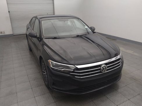 Used 2021 Volkswagen Jetta SE FWD image 14