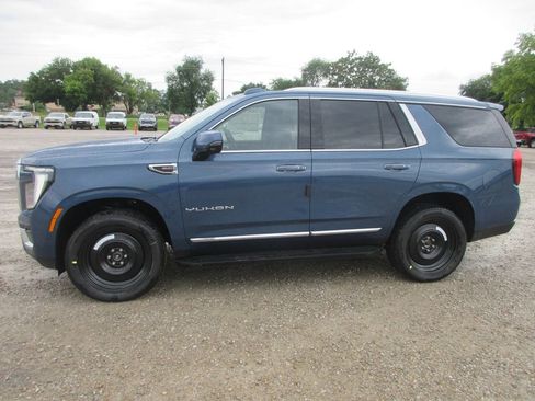 New 2026 GMC Yukon Elevation w/ Elevation Premium Package AWD/4WD image 7