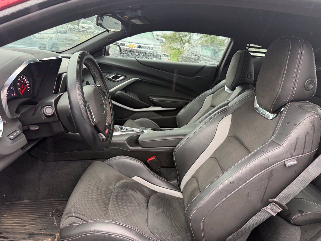 Used 2023 Chevrolet Camaro SS RWD image 10