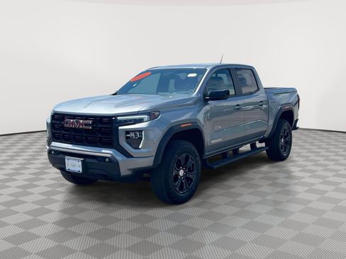Used 2023 GMC Canyon Elevation w/ Convenience Package AWD/4WD image 3