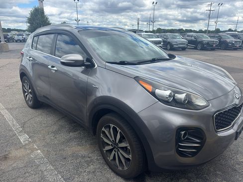 Used 2017 Kia Sportage EX w/ EX Premium Package AWD/4WD image 4