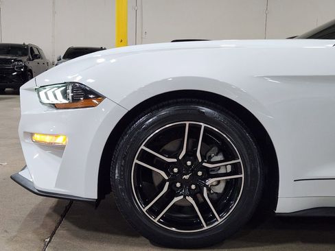 Used 2020 Ford Mustang Premium RWD image 5