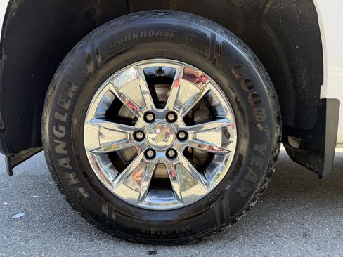 Used 2021 Chevrolet Silverado 1500 LT image 17