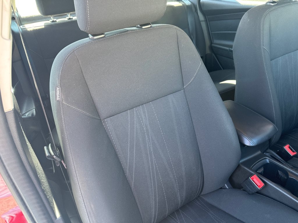 Used 2016 Ford Focus SE w/ SE Cold Weather Package FWD image 10