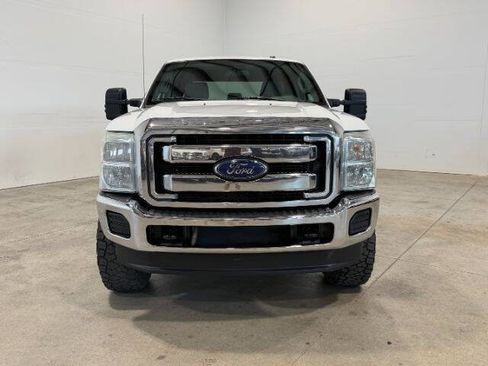 Used 2016 Ford F250 XLT AWD/4WD image 3