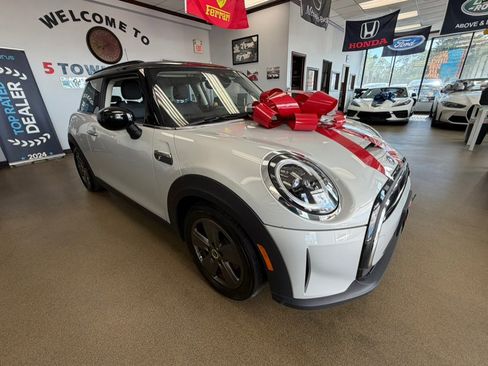 Used 2023 MINI Cooper SE FWD image 16