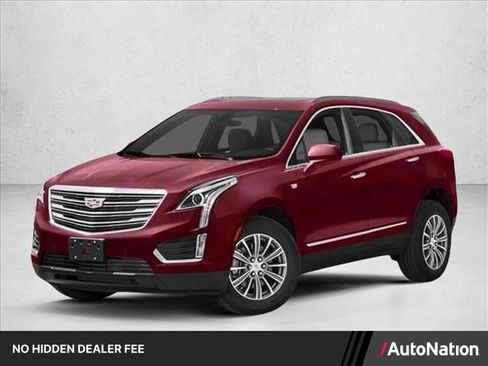 Used 2018 Cadillac XT5 FWD image 1